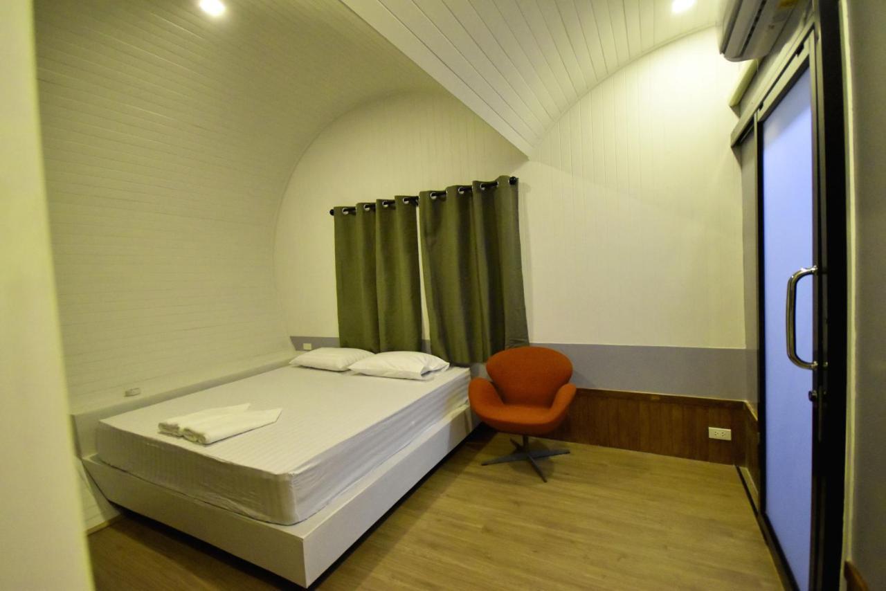 Tiny Hut Resort Bangkok Exteriér fotografie